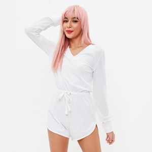 🆕️ White long sleeve romper